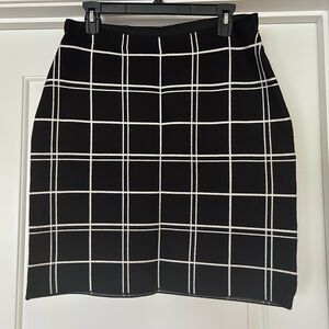 Milano Monochrome Checkered Pencil Skirt
